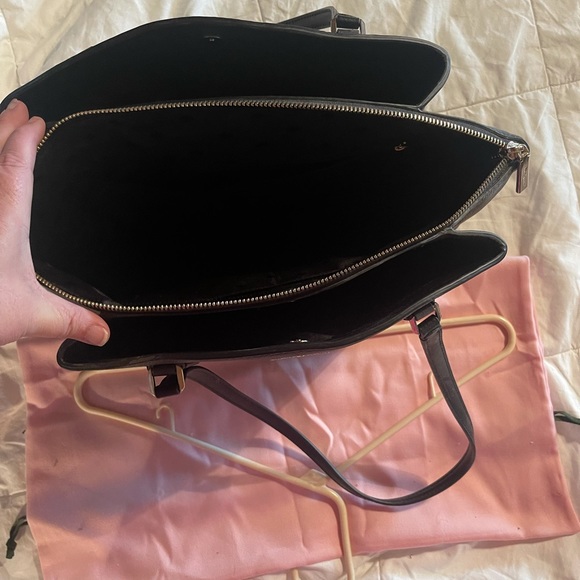 Used Kate Spade Blake Purse, like New - Picture 2 of 5